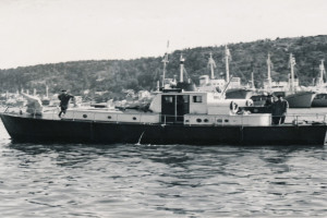 Bilde av Brannbåten Sprøyt
